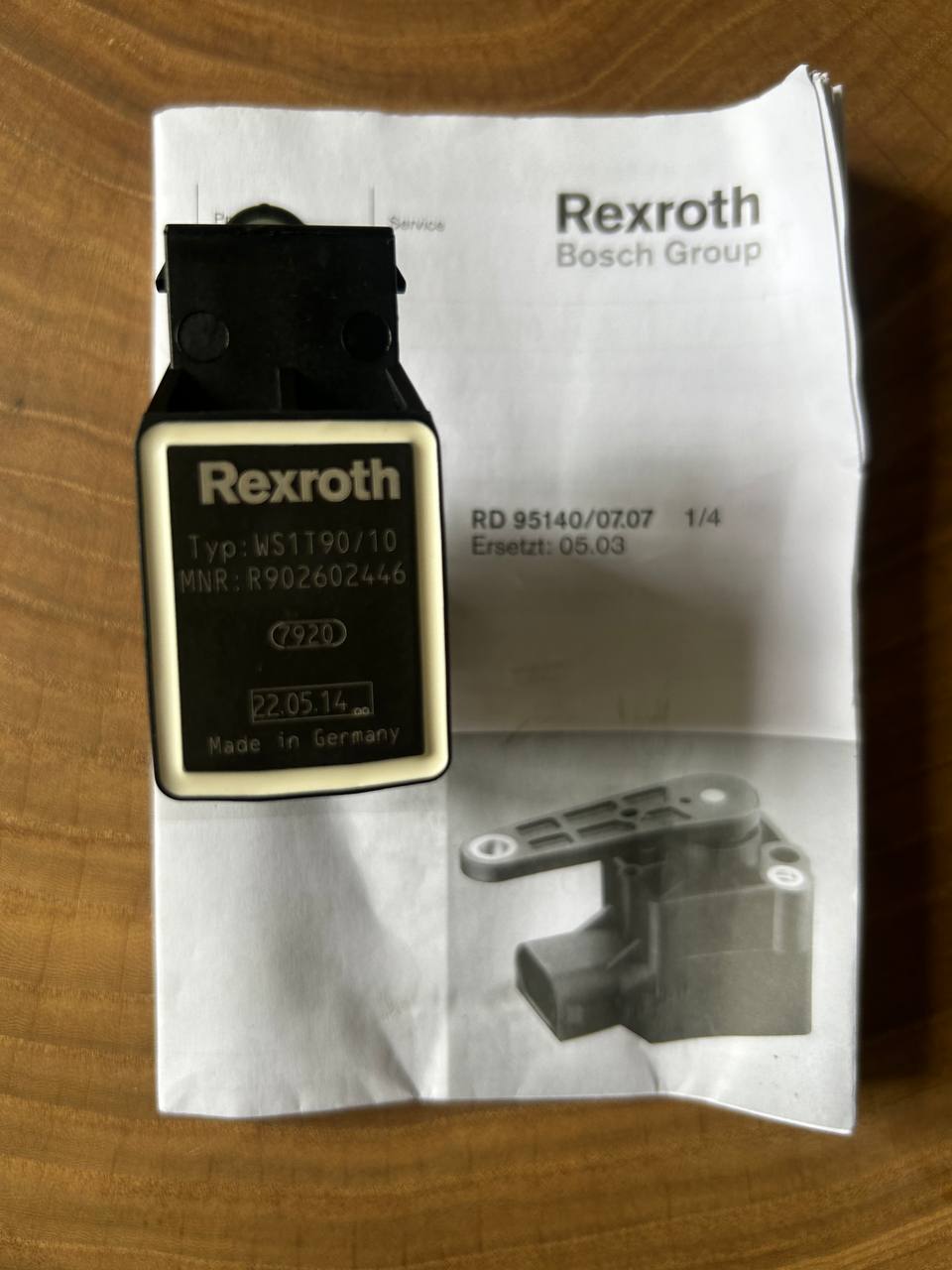 Датчик углового перемещения Rexroth Bosch Group R902602446